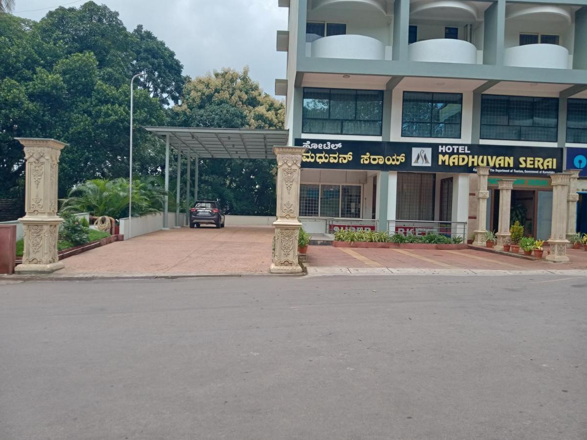 Hotel Madhuvan Serai Manipal Exterior foto