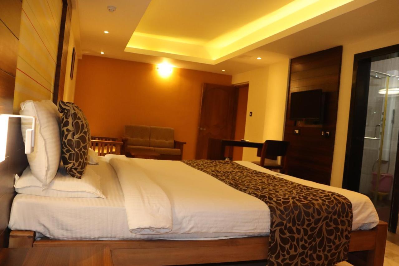Hotel Madhuvan Serai Manipal Exterior foto
