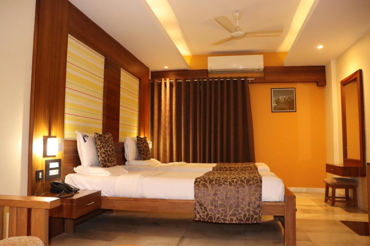 Hotel Madhuvan Serai Manipal Exterior foto